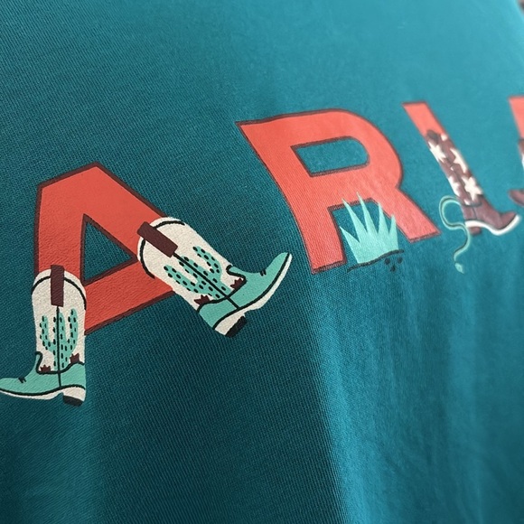 Ariat Real Boot Kickin screen print logo,relaxed Fit,100% cotton,round neck - Picture 2 of 9
